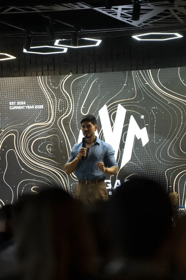 Palestra e conteúdo no palco de um evento MVM